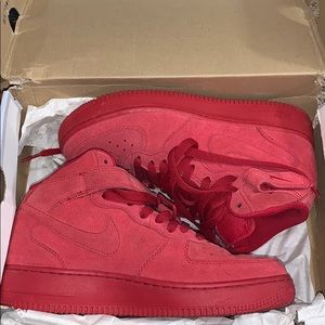 Nike| Air Force 1 Mid| Gym Red❤️